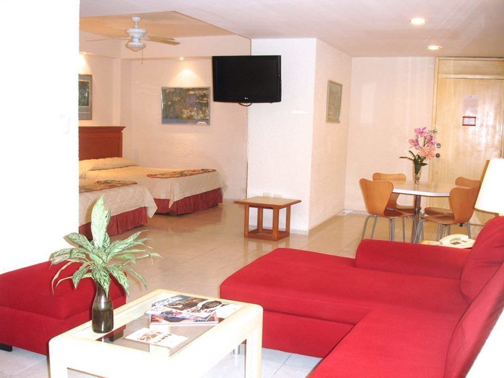 Hotel Y Suites Nader Cancún Exterior foto